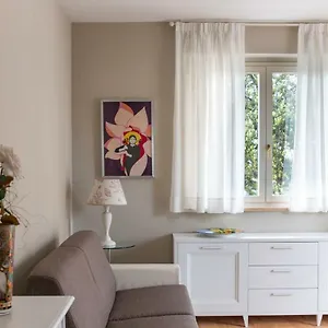 Appartamento 2-bedroom Apt, With Balcony & Aircondition - 50 M From The, Marina di Pietrasanta